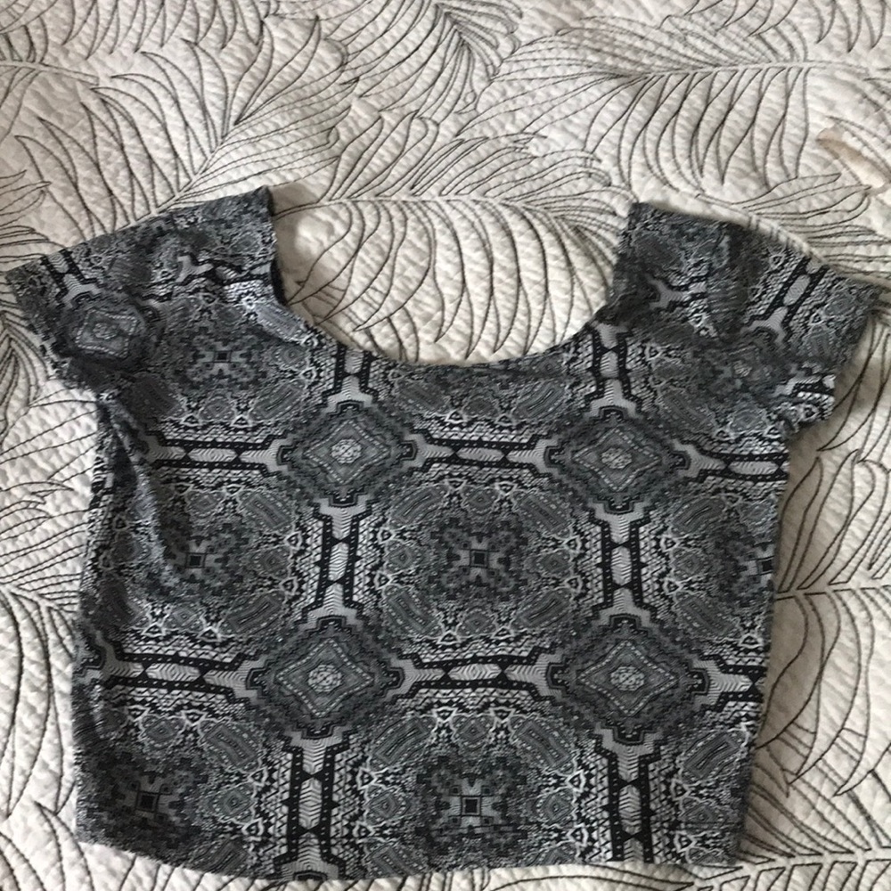 Garage Crop top